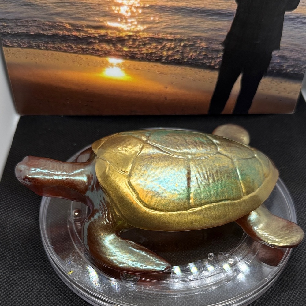 Golden Resin Green Turtle Decor - Picture 3 of 6